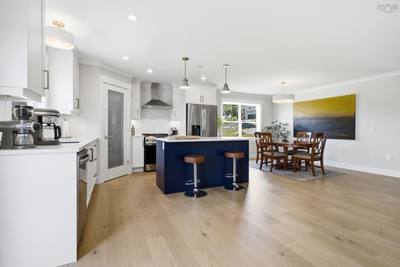 314 Carmel Crescent — photo 5