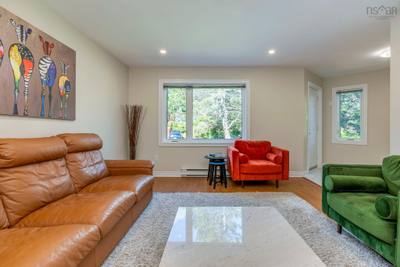 4 Turnberry Lane — photo 3