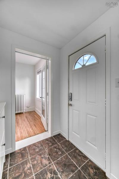 1745 Victoria Street — photo 5