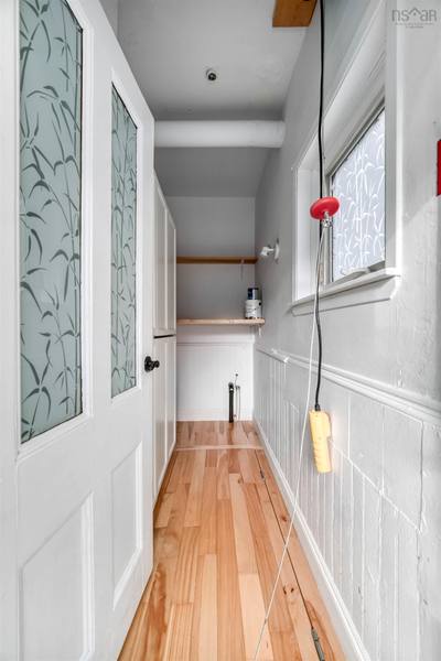 1745 Victoria Street — photo 7