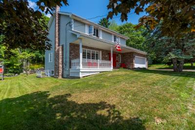 85 Brentwood Drive — photo 2