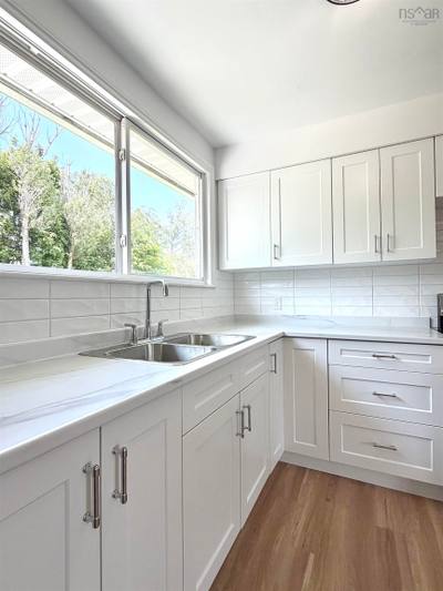 1618 Matheson Street — photo 2