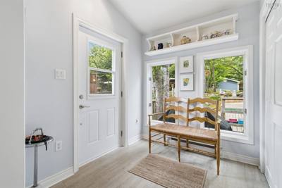 13 Douglas Drive — photo 3