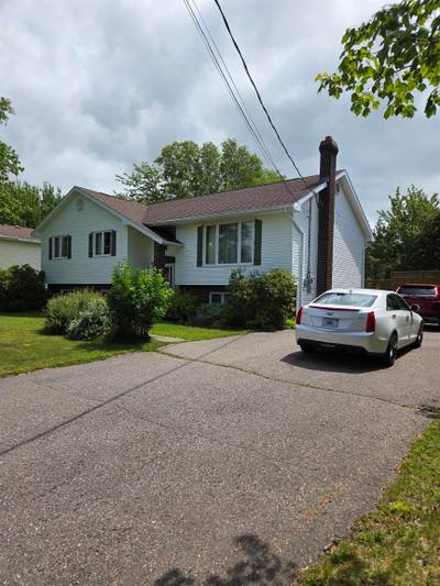 33 Carmichael Drive — photo 2