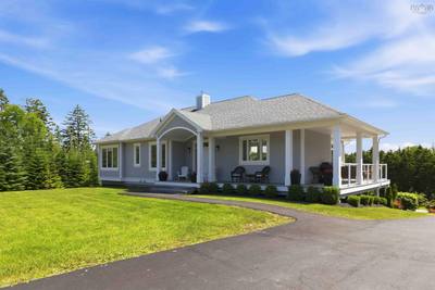 50 Foxberry Hill — photo 2