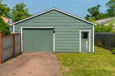 453 Pleasant Street — photo 3
