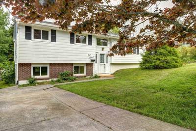 111 Dorothea Drive — photo 2