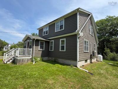 86 Maple Avenue — photo 3