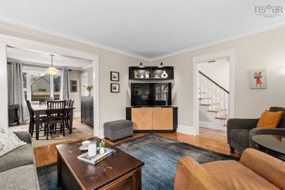8 Eaton Avenue — photo 8