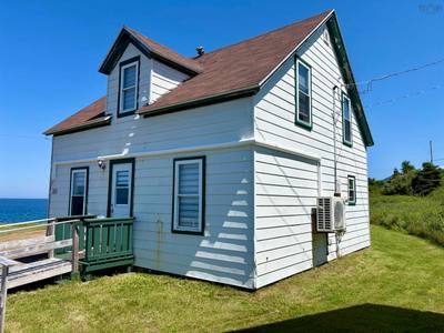 355 Red River Rd. — photo 3