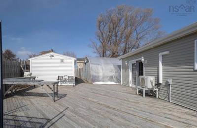 3479 Plummer Avenue — photo 4