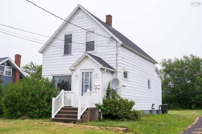 31 Hickman Street — photo 2