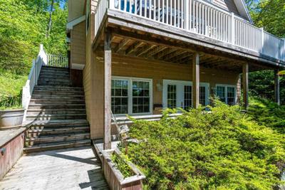 69 Meadowbrook Drive — photo 2