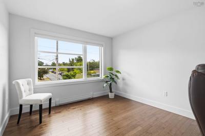 16 Hamilton Drive — photo 4