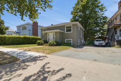 56 Hazelhurst Street — photo 5