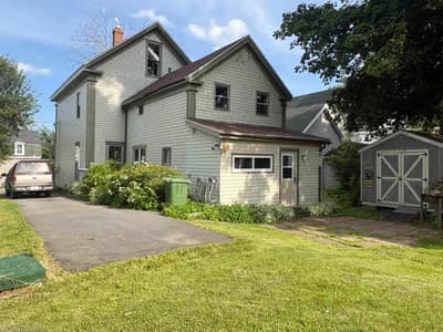 130 Mackay Street — photo 4