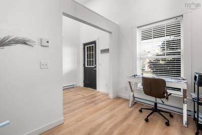 51 Capstone Crescent — photo 3