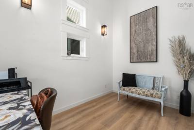 51 Capstone Crescent — photo 4