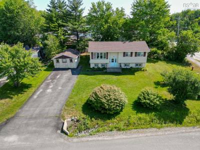 2 Elmwood Drive — photo 4