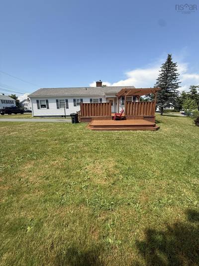 65 Macdonald Street, Antigonish, N.S. — photo 2