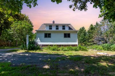 1215 Ridge Road — photo 3