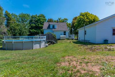 1215 Ridge Road — photo 5