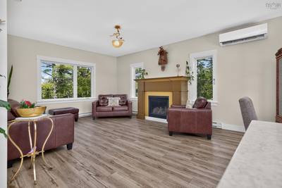 819 Bissett Road — photo 4