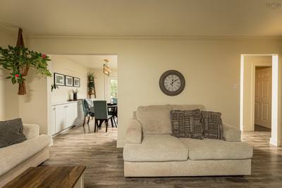 81 Bonavista Avenue — photo 7