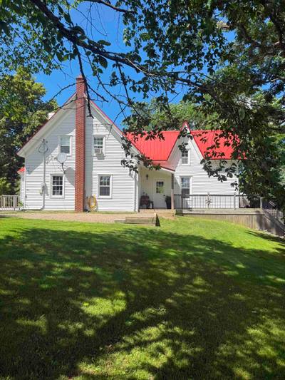 346 West Side Lochaber Road — photo 3