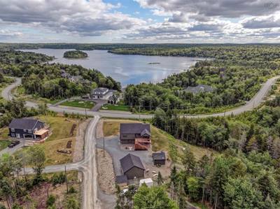 911 Mccabe Lake Drive — photo 2