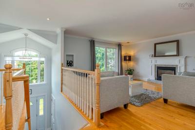 88 Bellbrook Crescent — photo 5