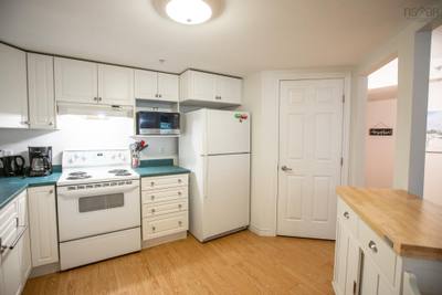 1041 Wellington Street #204 — photo 7