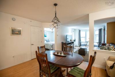 1041 Wellington Street #204 — photo 8