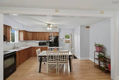 3 Windcrest Avenue — photo 4