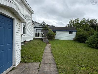 416 Pleasant Street — photo 4