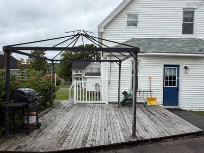 416 Pleasant Street — photo 5