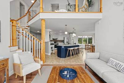 4 Emerald Drive — photo 4