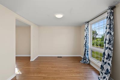 4 Mcpherson Street — photo 4