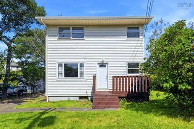 75 Courtney Road — photo 2