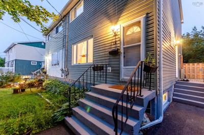 14 Huntingdon Drive — photo 2