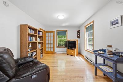 63 Schwartz Road — photo 4