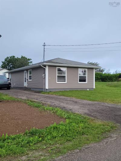 28 Pleasant Street — photo 3