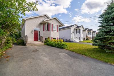 106 Jeep Crescent — photo 2