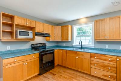 174 Prospect Avenue — photo 4