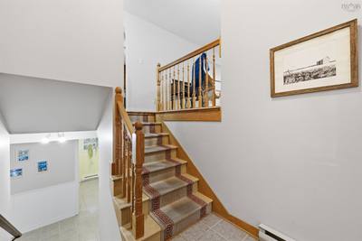 10 Elmwood Court — photo 4