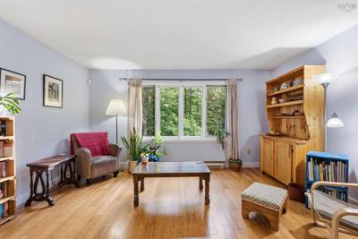 10 Elmwood Court — photo 8