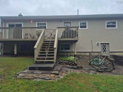 18 Maple Court — photo 4