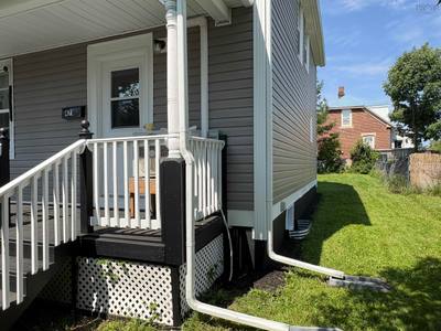 471 South Albert Street — photo 4