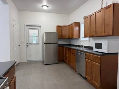 471 South Albert Street — photo 6