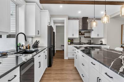 10 Heron Drive — photo 2